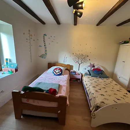 Vakantiehuis Maison Spacieuse Entre Lacs Et Montagnes Les Mollettes